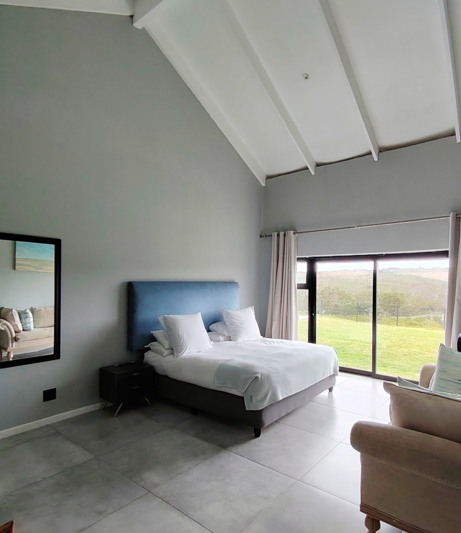 5 Bedroom Property for Sale in Brackenridge Western Cape